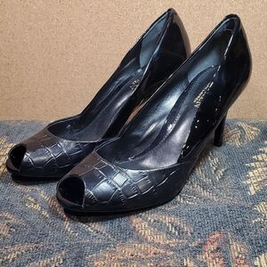 Lauren Ralph Lauren Women's Black Ronna Peep Toe Heels Size 8.5- NWT